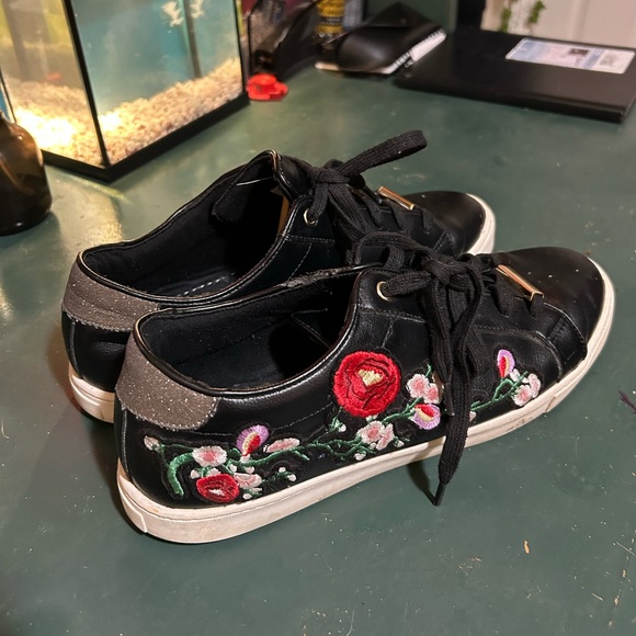 Black Floral ALDO sneakers - Picture 8 of 11